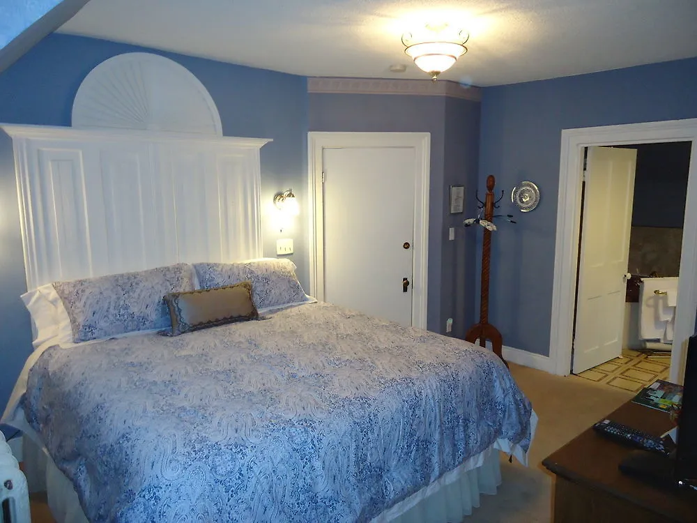 Absolute Elegance Bed And Breakfast Niagara Falls Canada