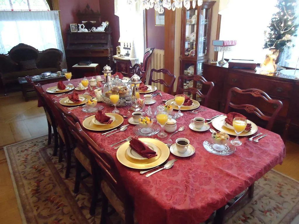 Absolute Elegance Bed And Breakfast Niagara Falls