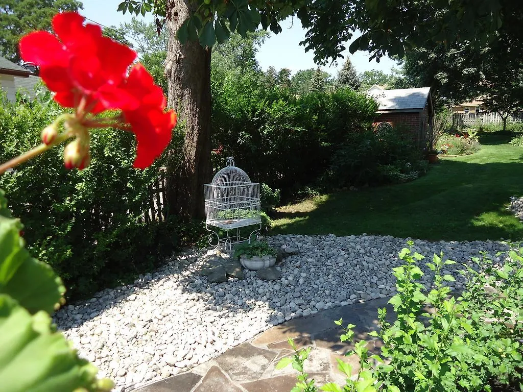 Absolute Elegance Bed And Breakfast Niagara Falls 3*,  Canada