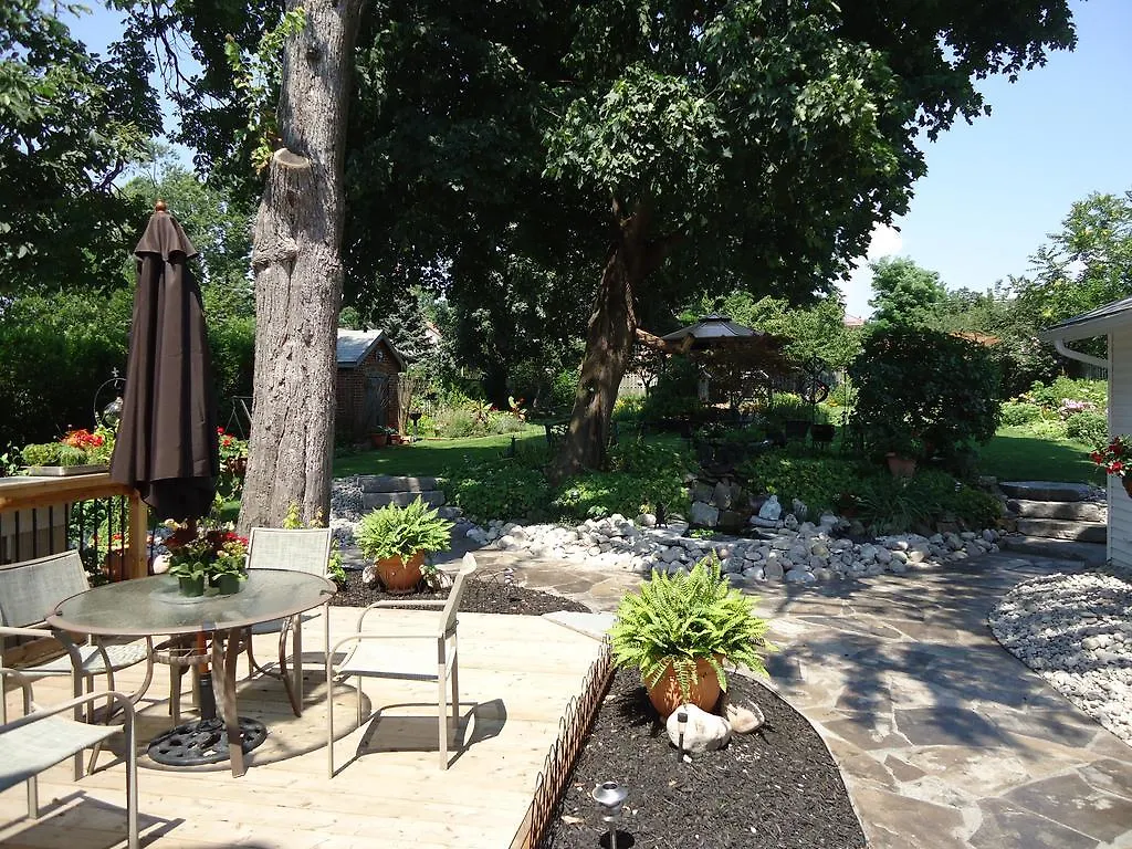 *** Bed & Breakfast Absolute Elegance Bed And Breakfast Niagara Falls Canada