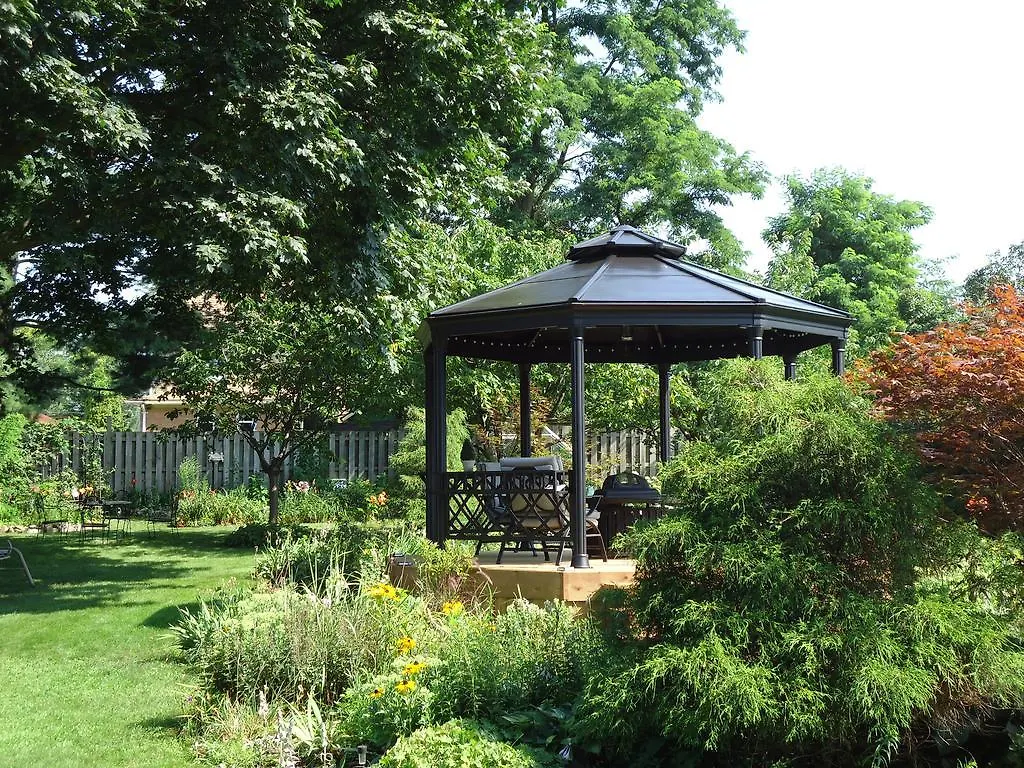 Absolute Elegance Bed And Breakfast Niagara Falls
