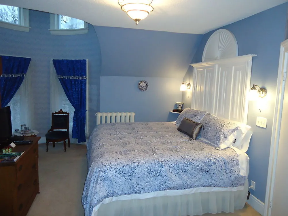 Bed & Breakfast Absolute Elegance Bed And Breakfast Niagara Falls